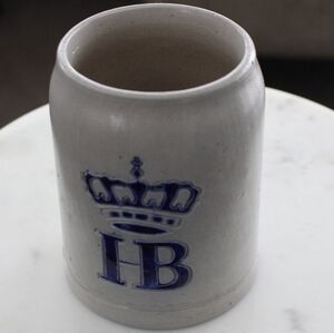 HB Hofbrauhaus Munchen .5l Gray/Blue Salt Glaze Stoneware Beer Mug Stein 5”T